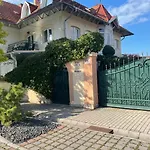 Eden Aparthotel 4*